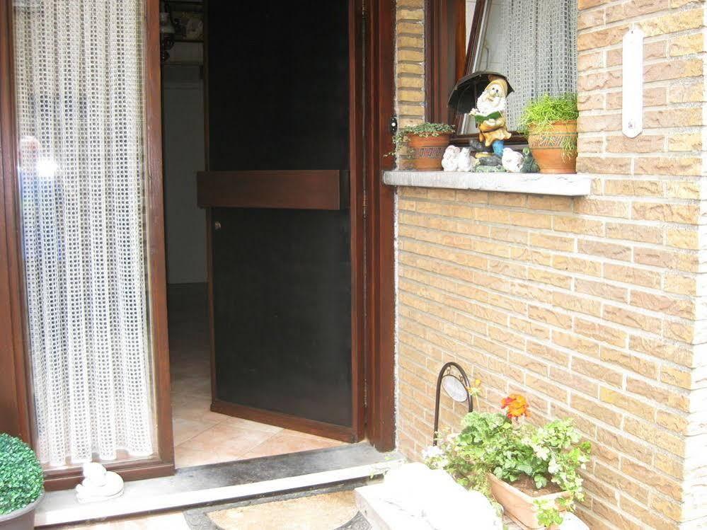 Logies Lily Apartment Oudenburg Екстериор снимка